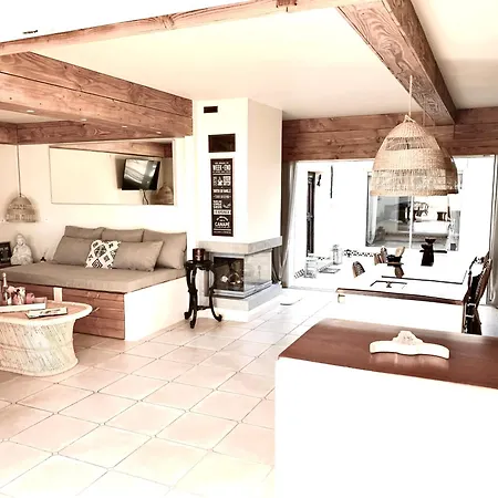 Villa Mas Andalou Fabuleuse Première Ligne De Mer, Privative